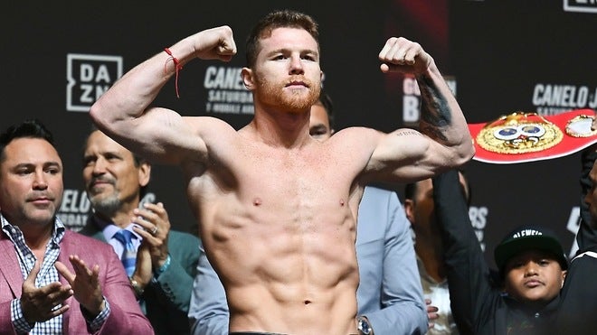 Canelo Álvarez en presentación