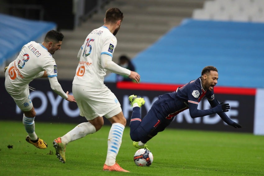 Neymar en un partido con el París Saint-Germain