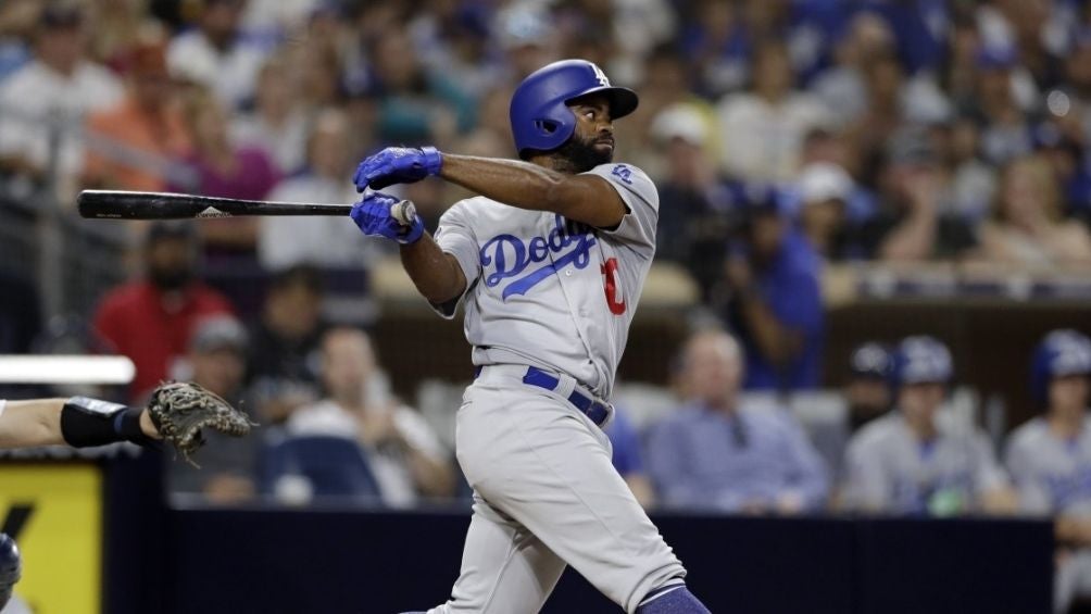 Andrew Toles en un partido con Dodgers