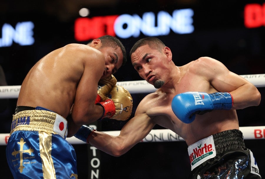 Gallo Estrada venció a Chocolatito González