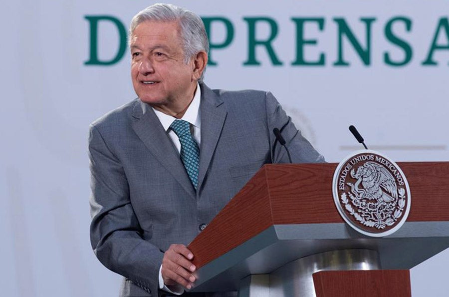 Andrés Manuel López Obrador en conferencia