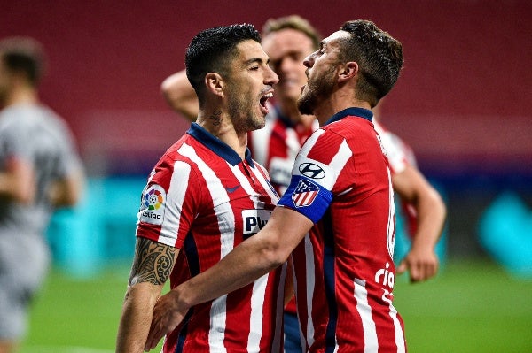 Luis Suárez celebra su gol 500 frente a Alavés 