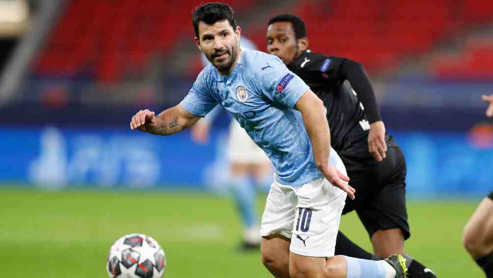 Sergio Agüero en acción con Manchester City