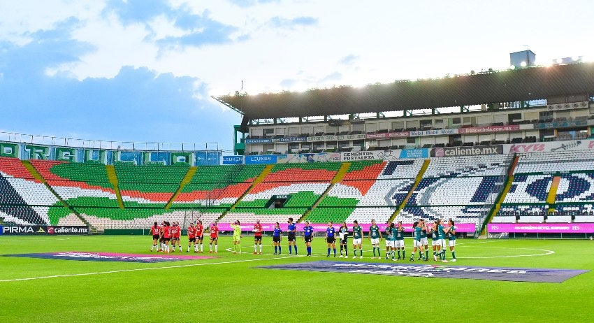 Estadio León en un partido de la Liga MX Femenil