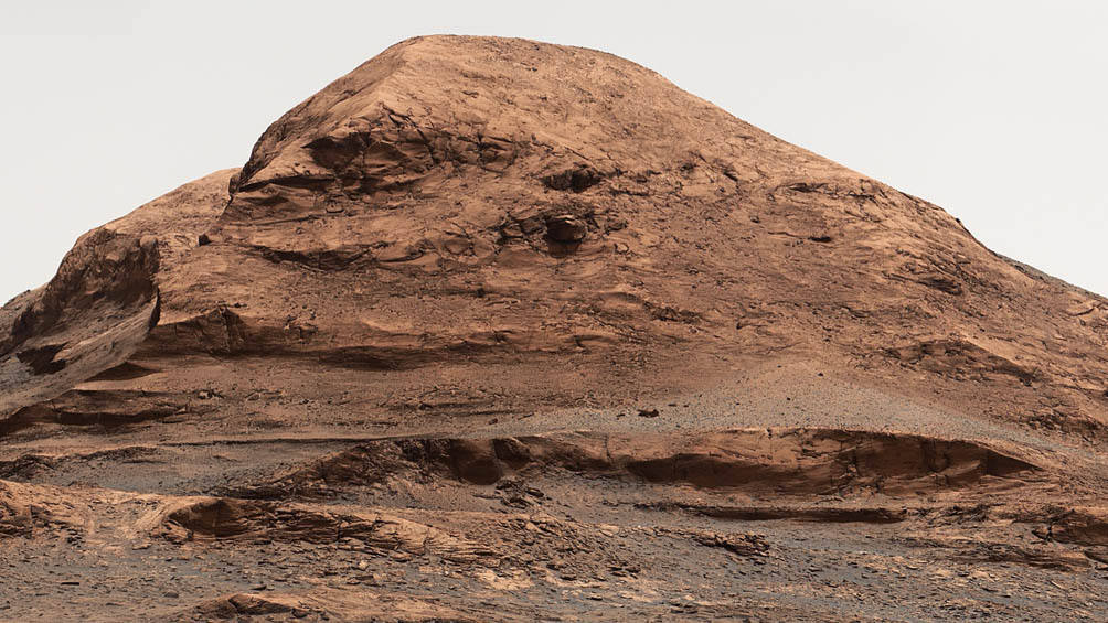 NASA nombra montaña &#39;Dr. Rafael Navarro&#39; en Marte en honor al investigador  mexicano