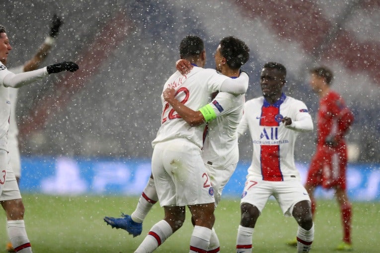 Jugadores del PSG festejando un gol a favor