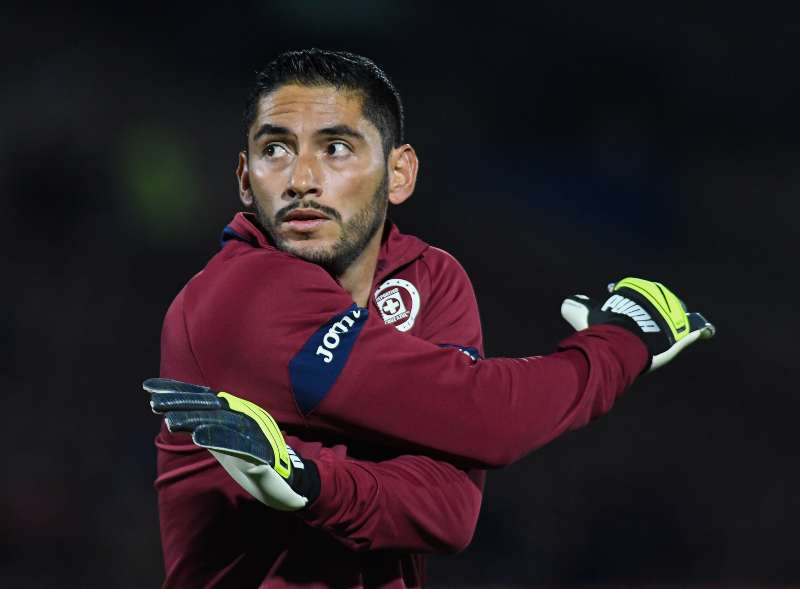 Jesús Corona en entrenamiento