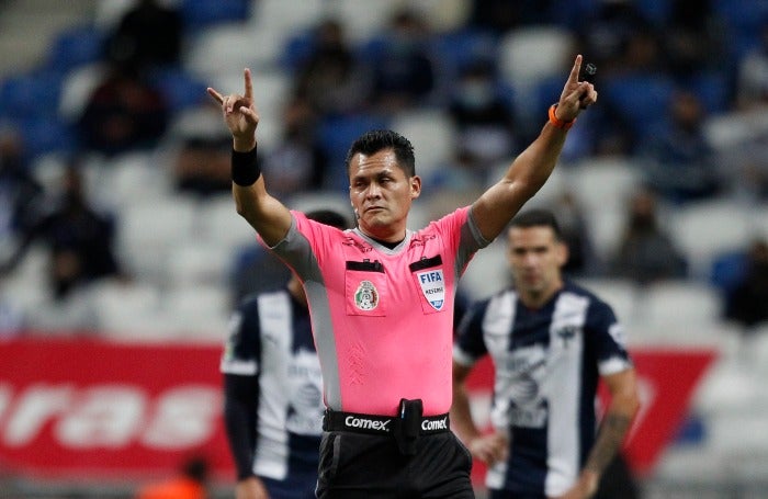 Pérez Durán en el Monterrey vs Pachuca