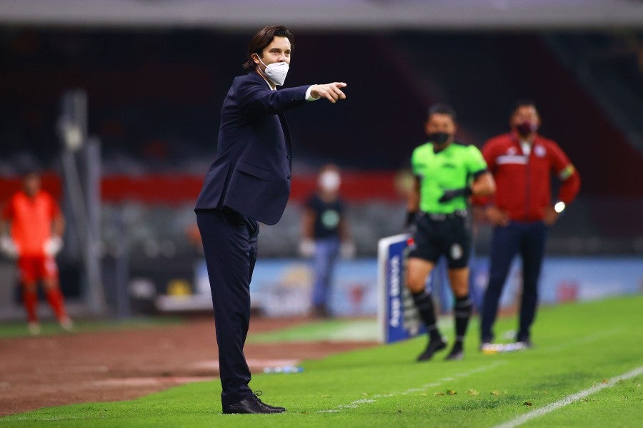 Santiago Solari durante un partido con América