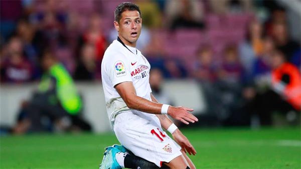 El atacante mexicano en su paso por el Sevilla 