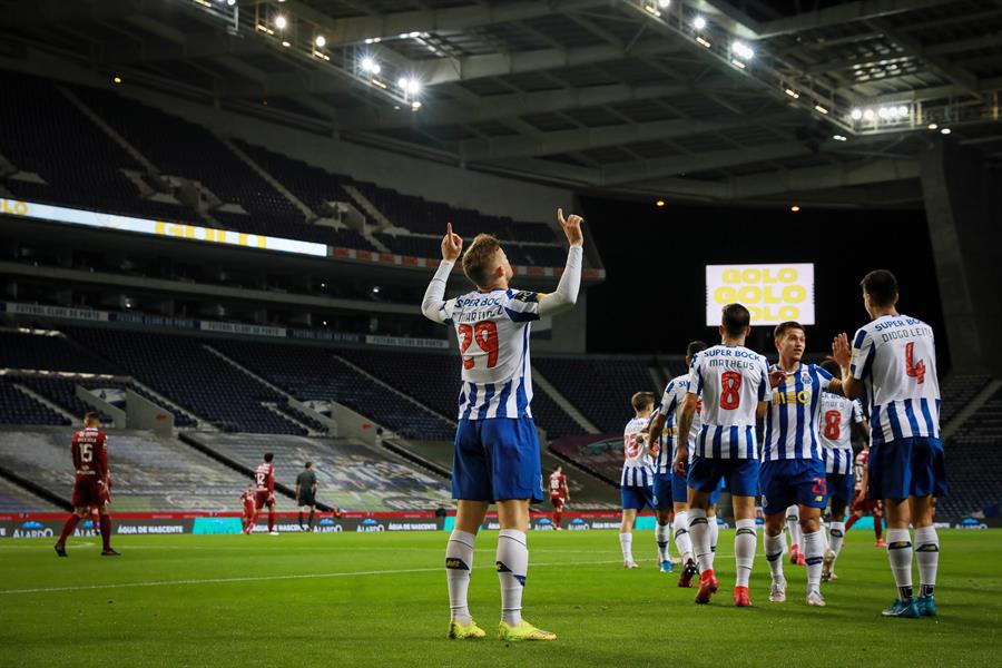 Porto venció 3-2 al Famalicão