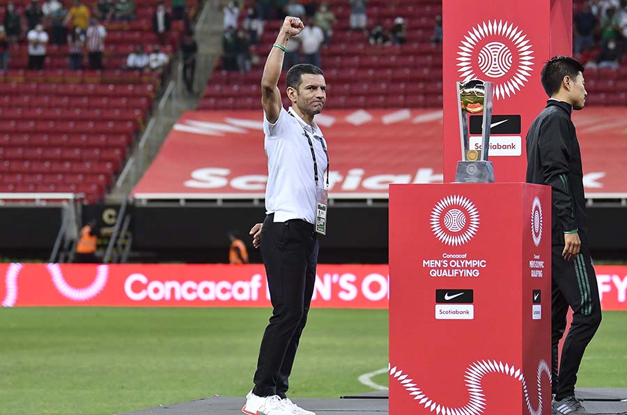 Jaime Lozano al ganar el Preolímpico de la Concacaf
