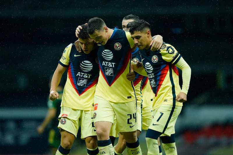 América en festejo de gol