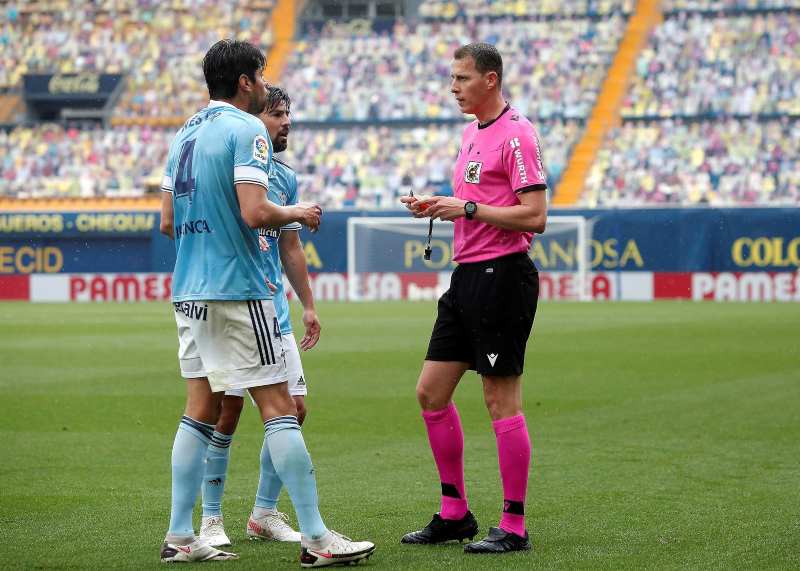 Néstor Araujo en partido