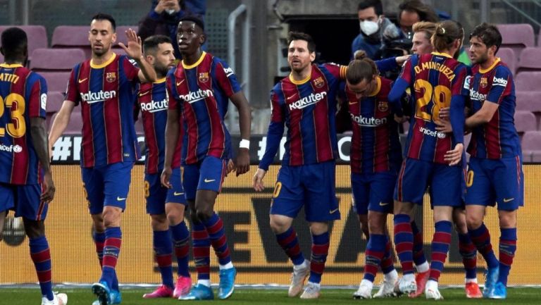 Jugadores del Barcelona en festejo de gol 