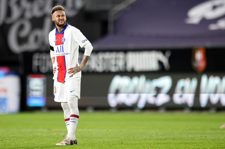 Neymar en un partido con el París Saint-Germain