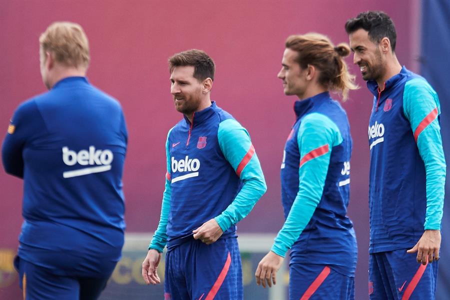Messi y Griezmann durante un entrenamiento con Barcelona
