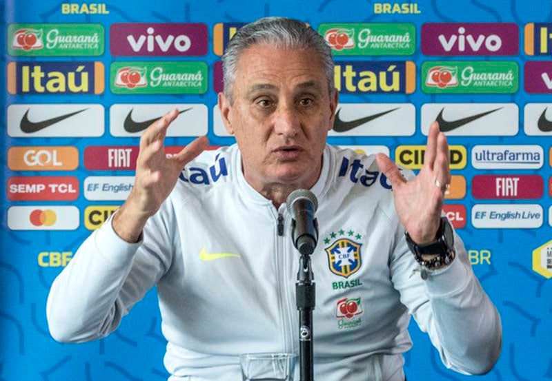 Tite en conferencia de prensa