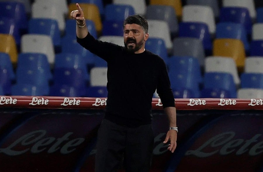 Gennaro Gattuso dirigiendo a los napolitanos