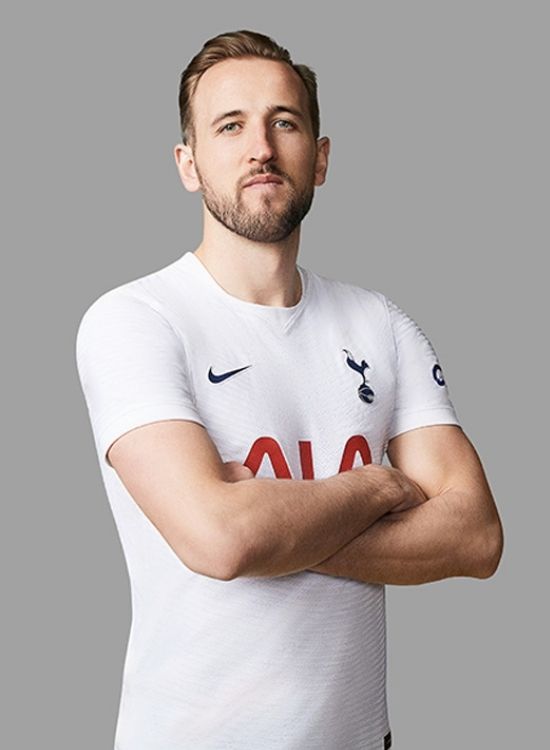 Tottenham: Presentó su uniforme para la siguiente temporada