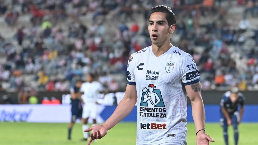 Erick Aguirre a punto de llegar a Chivas