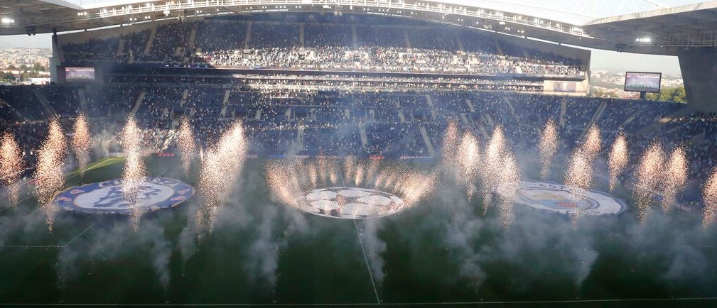 Protocolo previo a Final Manchester City vs Chelsea