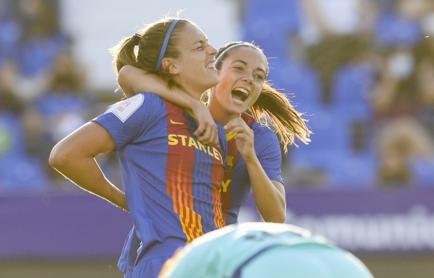 Jugadoras del Barcelona Femenil celebrando un gol a favor