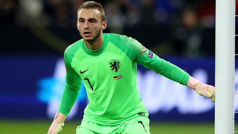 Jasper Cillessen durante un duelo con Países Bajos 