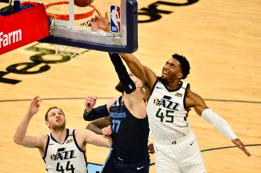 Donovan Mitchell en partido vs Grizzlies