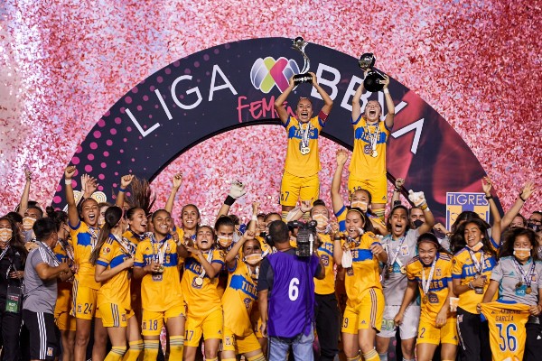 Tigres Femenil celebran campeonato