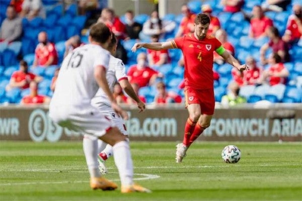 Gales en juego contra Albania