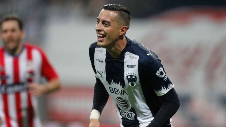 Rogelio Funes Mori en partido con Rayados 