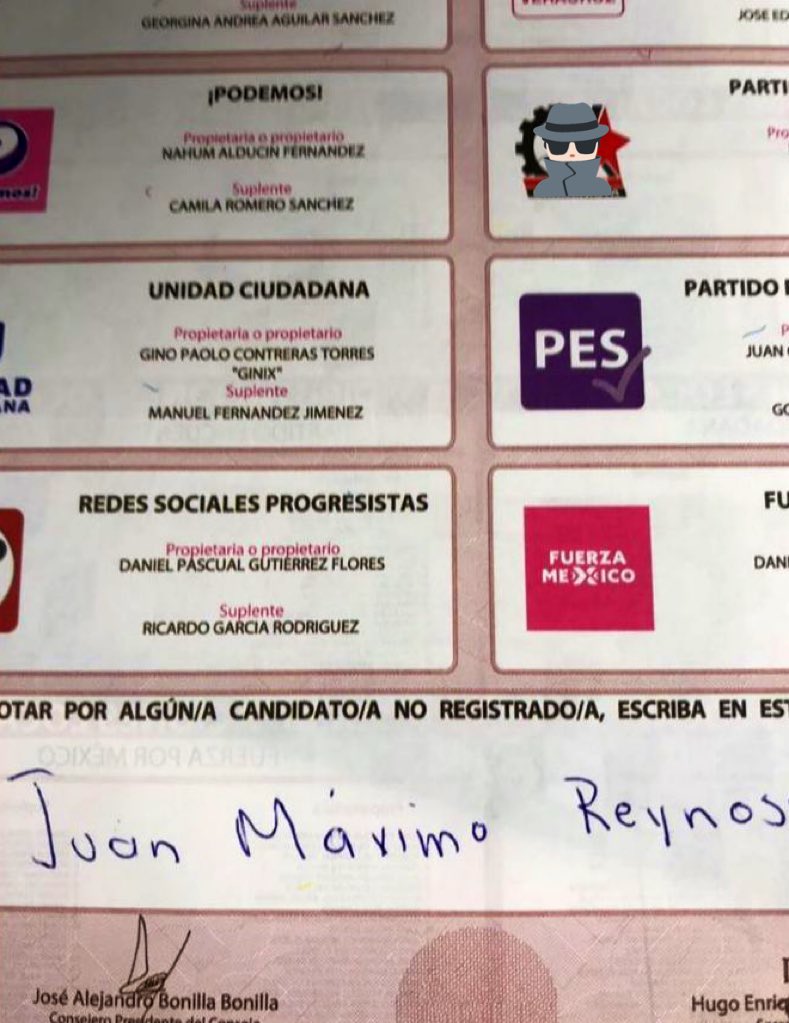 Boleta electoral con el nombre de Juan Reynoso