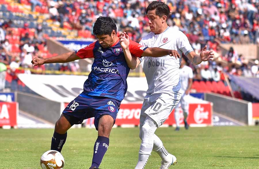 Cachis Rivera con Mineros en juego ante Tepatitlán