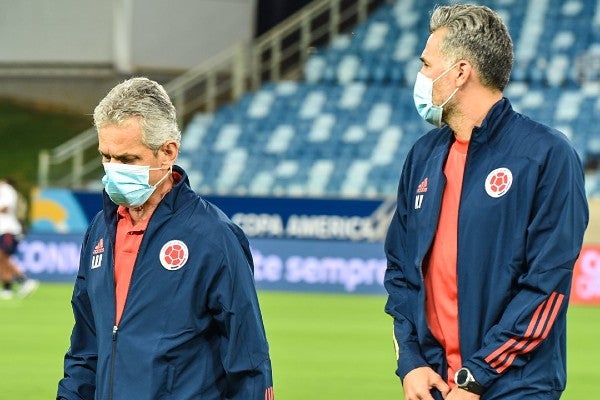 Cuerpo técnico de la selección colombiana en el  Arena Pantanal