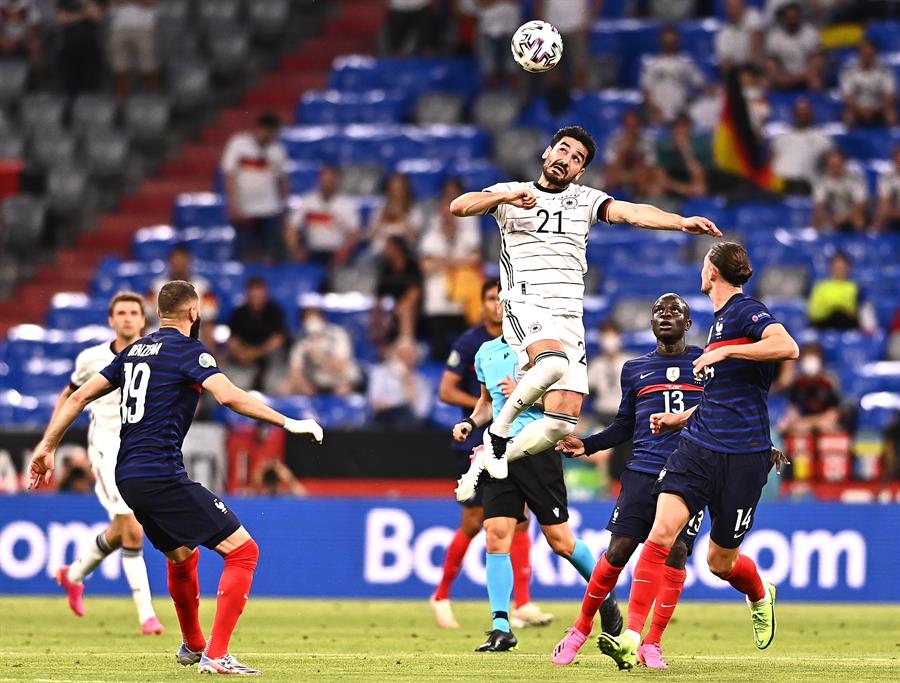 El jugador del City enfrentando a Francia