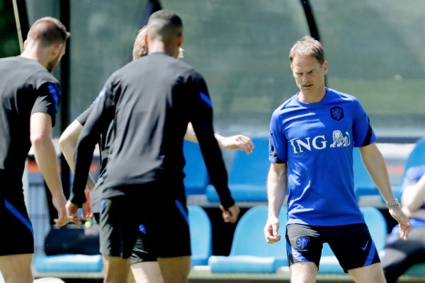 Frank de Boer en entrenamiento con Países Bajos