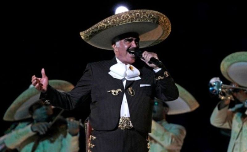 Vicente Fernández en concierto