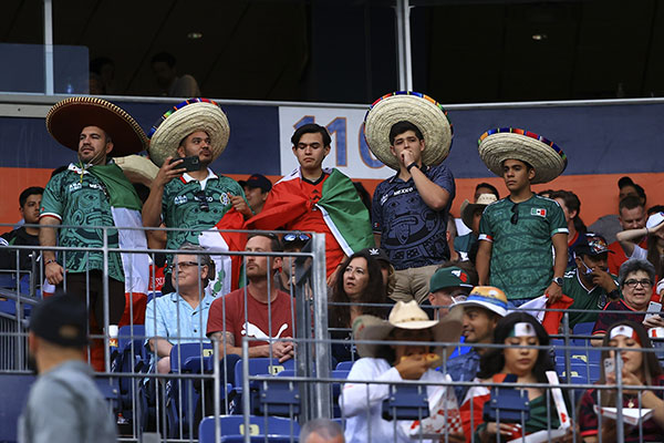 Fans mexicanos en la Final de Nations League 