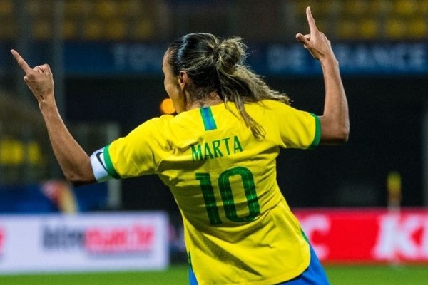 Marta Silva celebra con Brasil