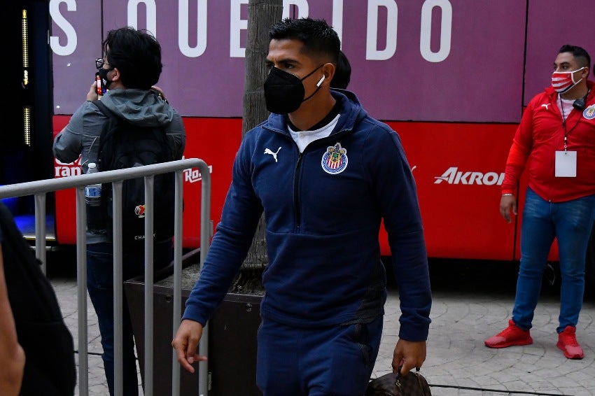 Jesús Sánchez previo a un partido de Chivas