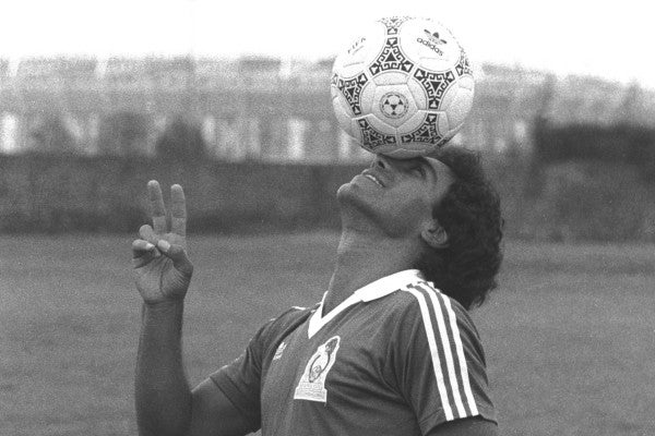 Hugo Sánchez con la selección mexicana en la Copa del Mundo México 1986