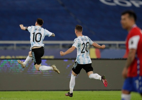 Leo Messi celebra gol en la Copa América frente a Chile