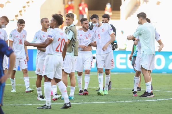 Selección de España al finalizar partido