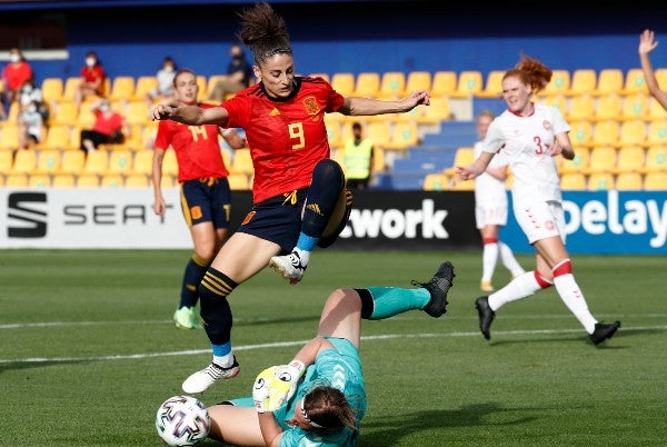 Selección Española Femenina de Futbol en acción