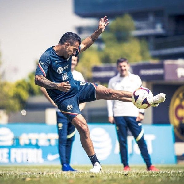 Jesús Alonso Escoboza entrenando con el Club América