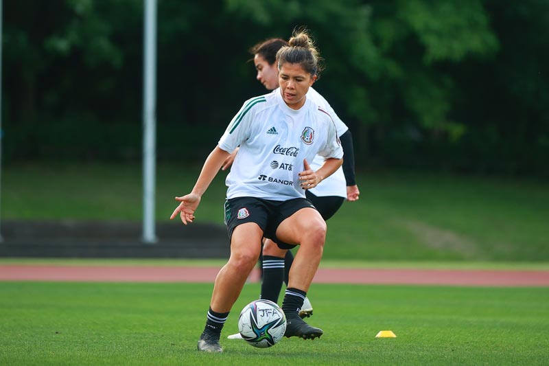 La delantera en una práctica con la Selección Mexicana