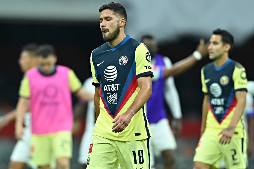 Bruno Valdez en un partido con las Águilas del América