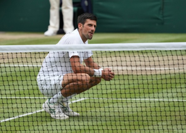 Novak Djokovic en la cancha de Wimbledon