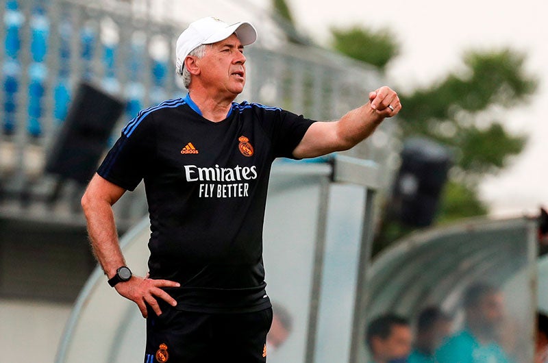 Carlo Ancelotti durante un amistoso